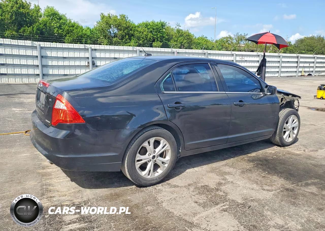 2012 Ford Fusion Se VIN:3FAHP0HGXCR305743 - 3