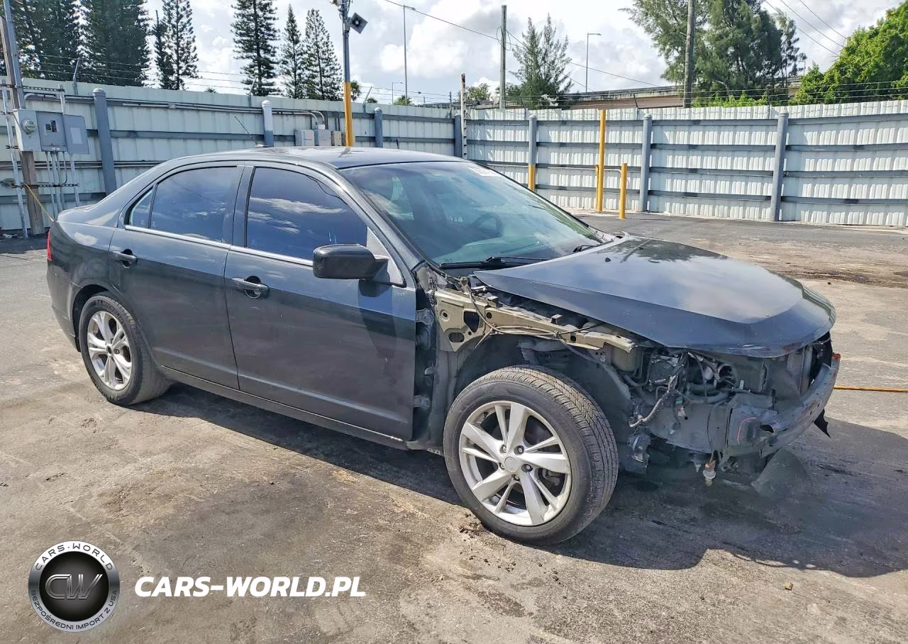2012 Ford Fusion Se VIN:3FAHP0HGXCR305743 - 4