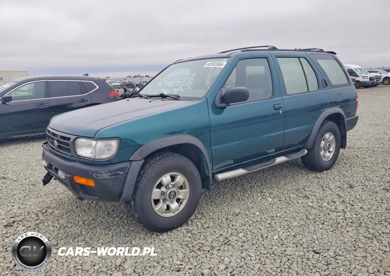 1997 Nissan Pathfinder Xe