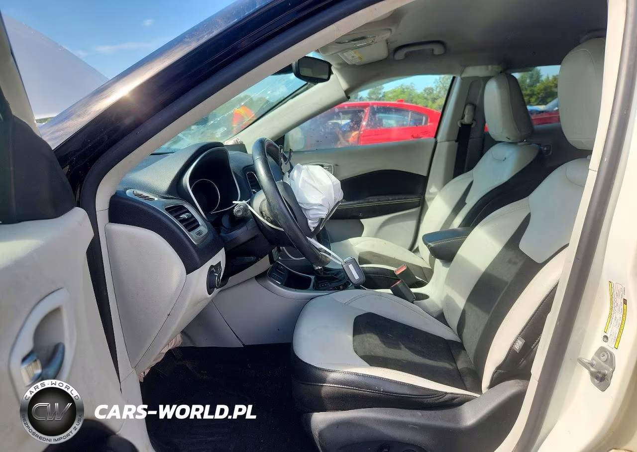 2018 Jeep Compass Latitude VIN:3C4NJCBB8JT194610 - 7