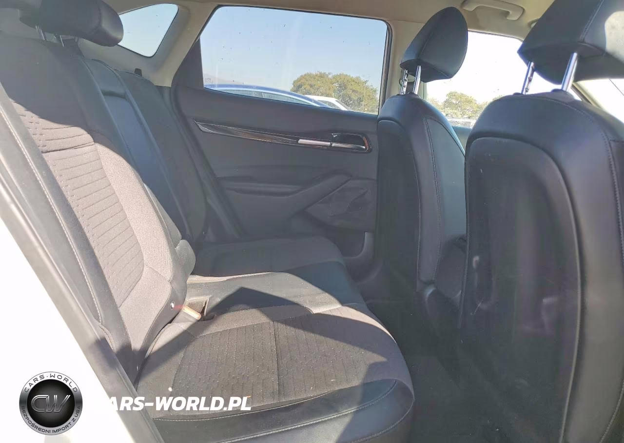 2021 Kia Seltos S VIN:KNDEU2AA1M7056510 - 11