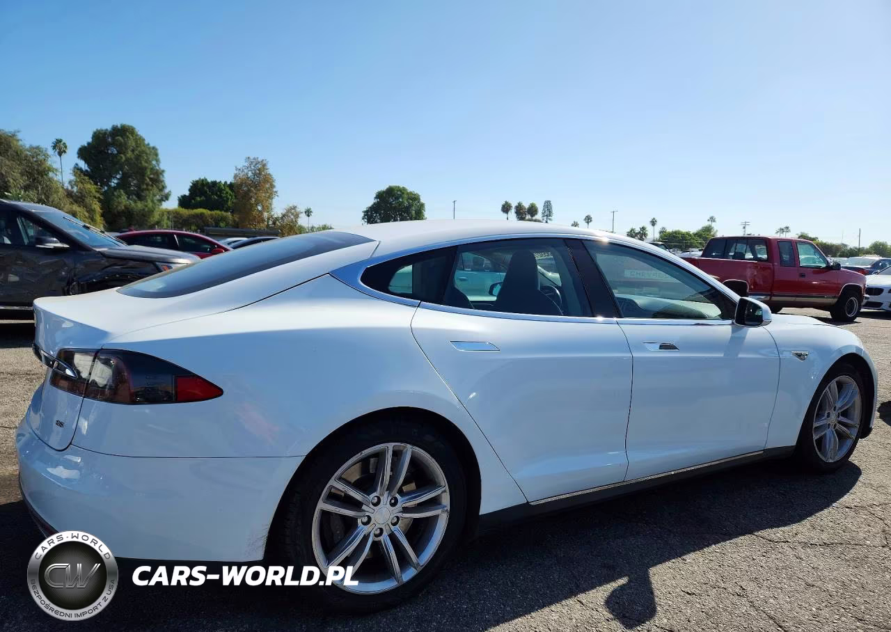 2013 Tesla Model S VIN:5YJSA1DN7DFP15544 - 3