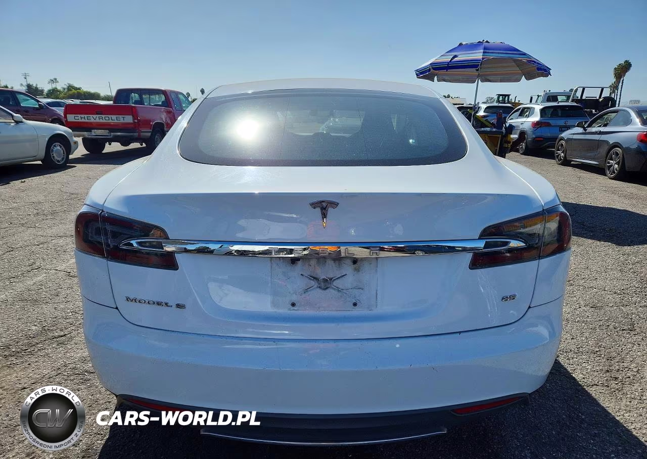 2013 Tesla Model S VIN:5YJSA1DN7DFP15544 - 6