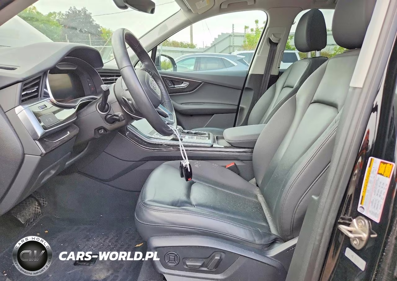 2020 Audi Q7 Premium Plus VIN:WA1LJAF70LD006943 - 7