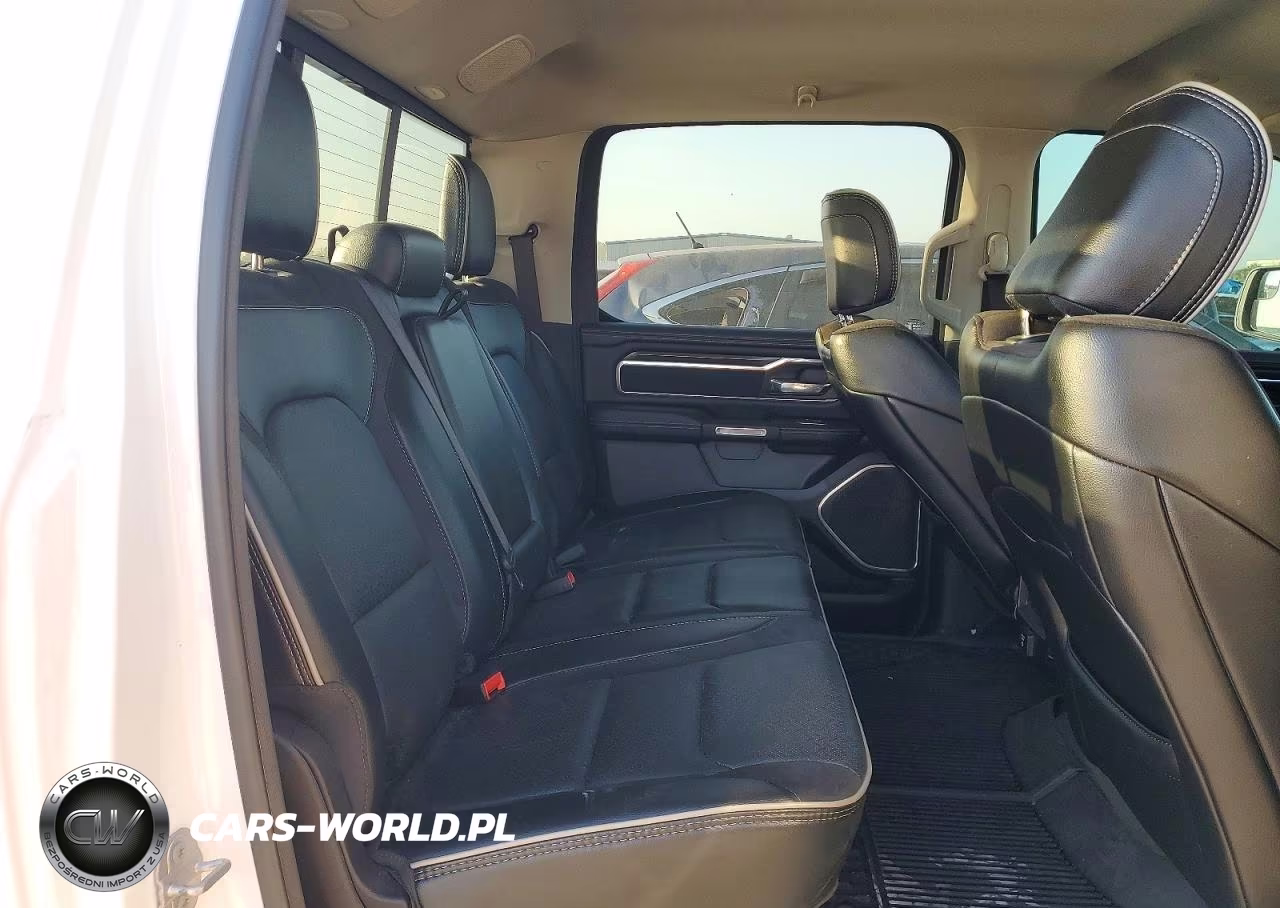 2022 Ram 1500 Laramie VIN:1C6SRFJT2NN352220 - 10