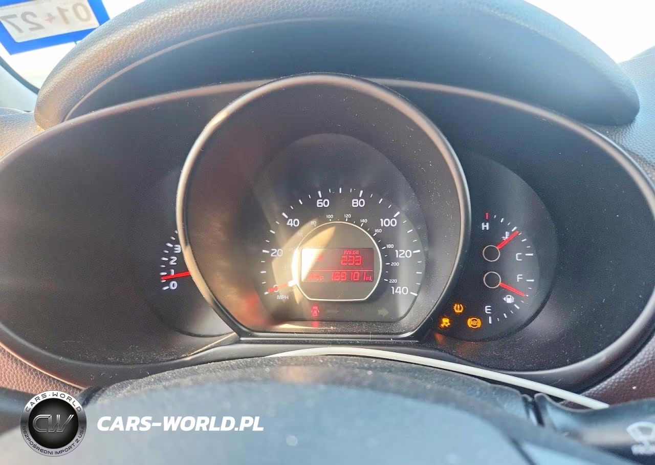 2014 Kia Soul Base VIN:KNDJN2A29E7100386 - 9