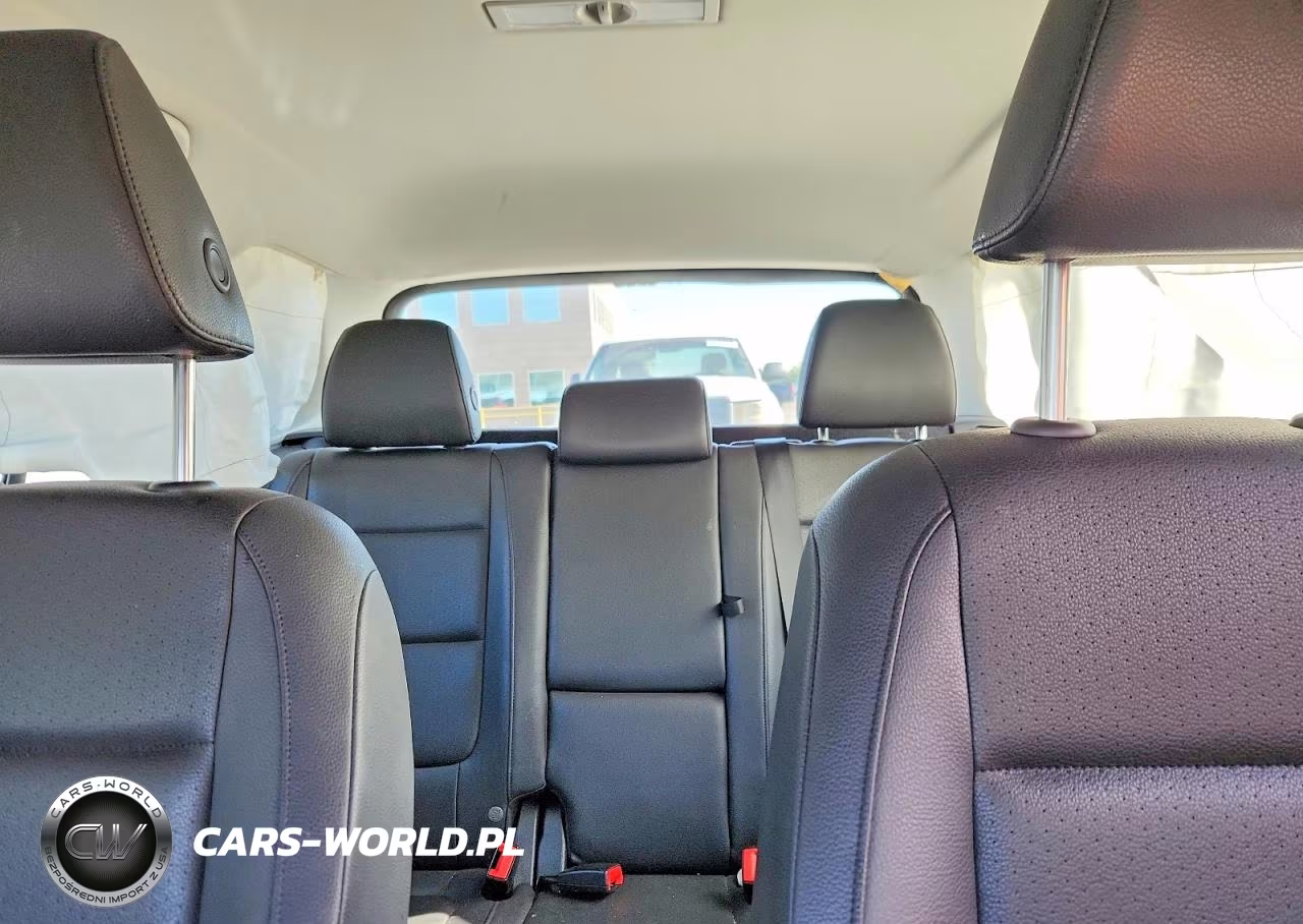 2016 Volkswagen Tiguan S VIN:WVGBV7AX7GW574323 - 10