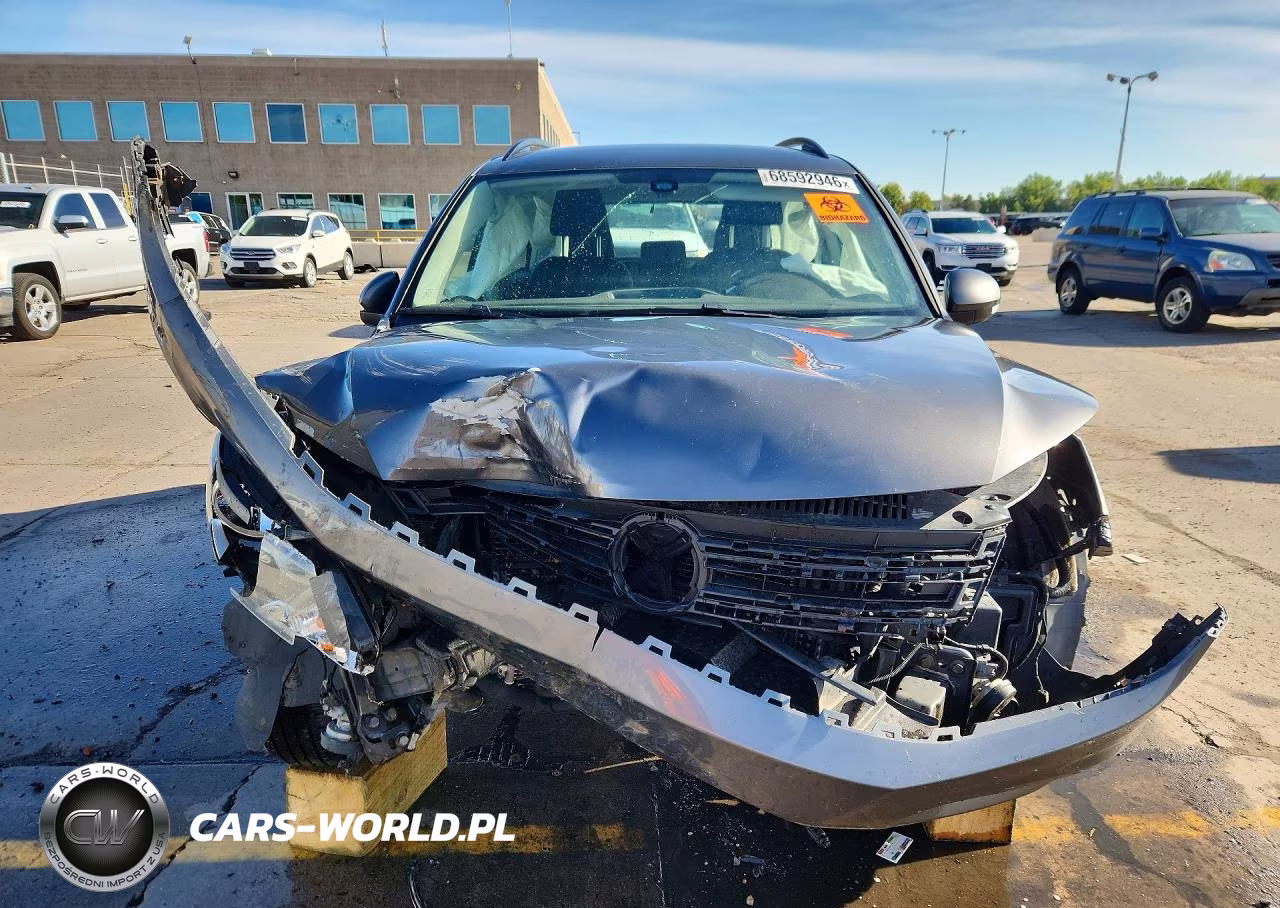 2016 Volkswagen Tiguan S VIN:WVGBV7AX7GW574323 - 5