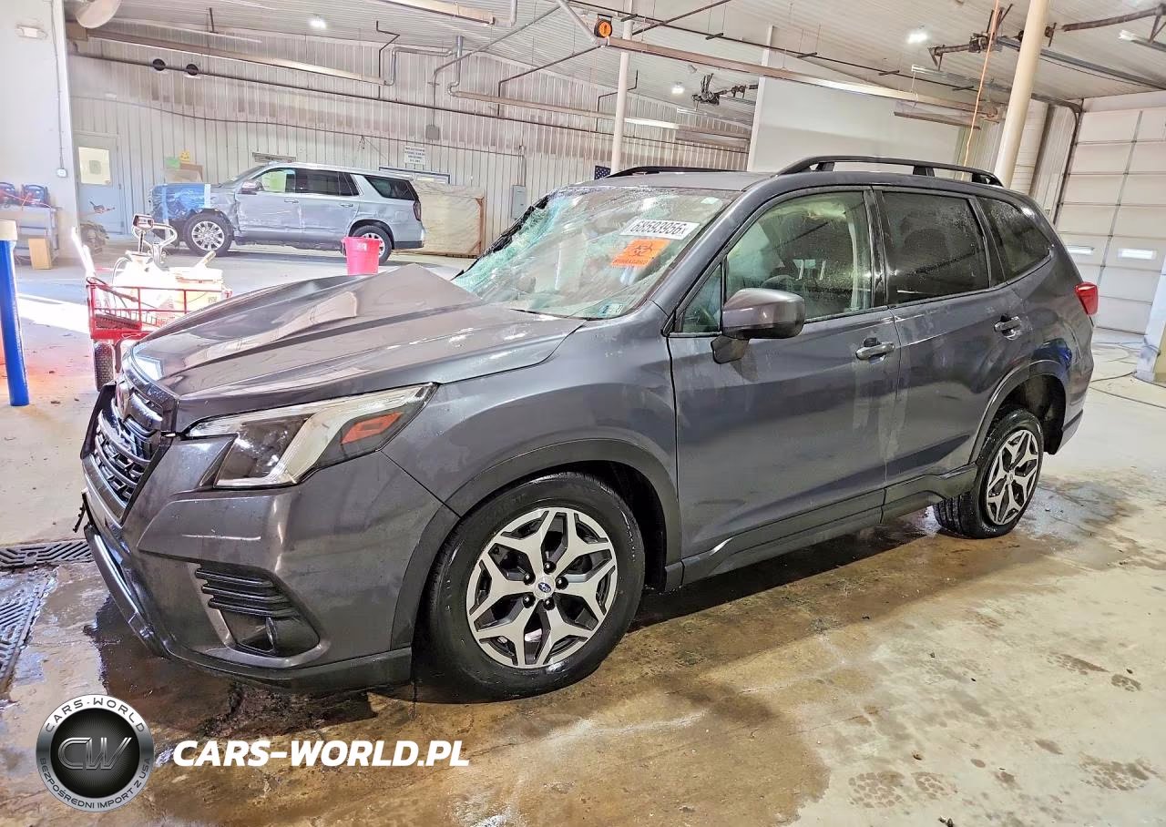2023 Subaru Forester Premium – zdjęcie 1 z 13