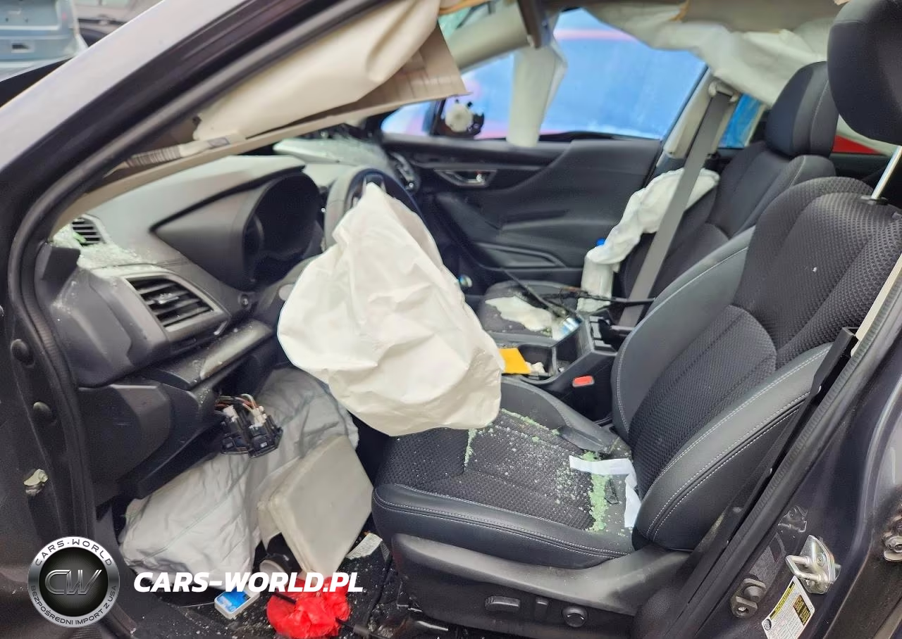 2023 Subaru Forester Premium VIN:JF2SKADC1PH421087 - 7
