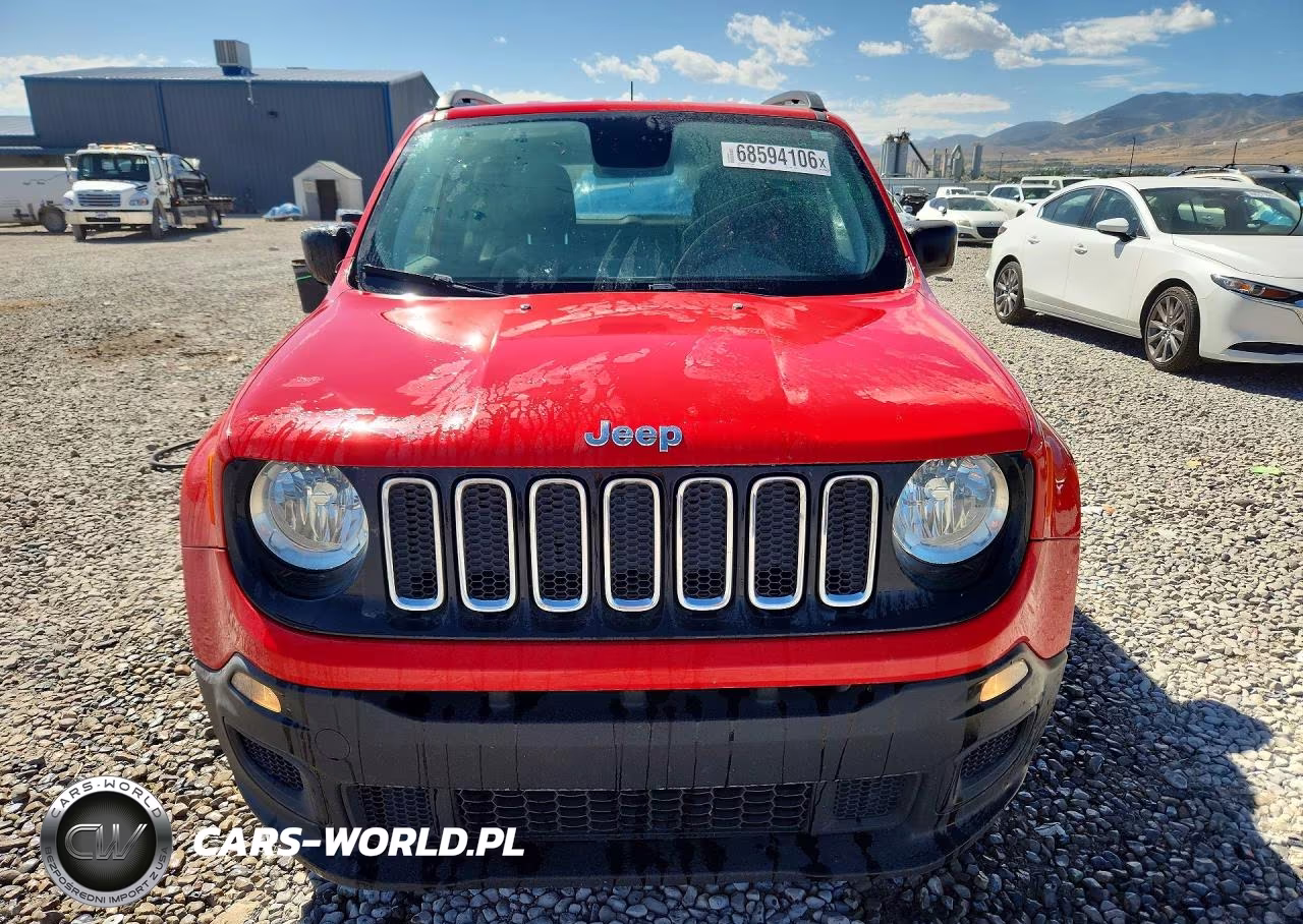 2018 Jeep Renegade Sport VIN:ZACCJAAB2JPG69947 - 5