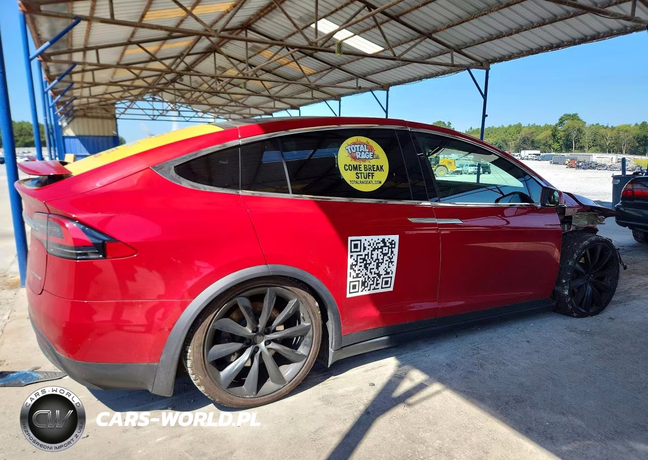 2020 Tesla Model X VIN:5YJXCDE22LF272076 - 3