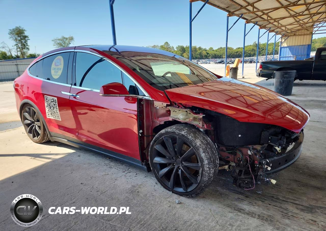 2020 Tesla Model X VIN:5YJXCDE22LF272076 - 4