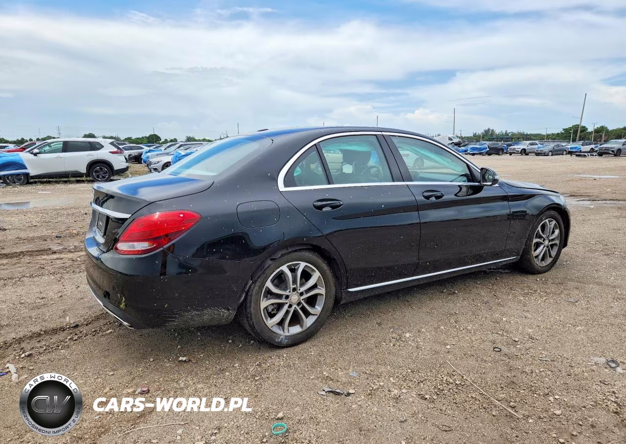 2016 Mercedes-Benz C 300 VIN:55SWF4JB3GU122314 - 3