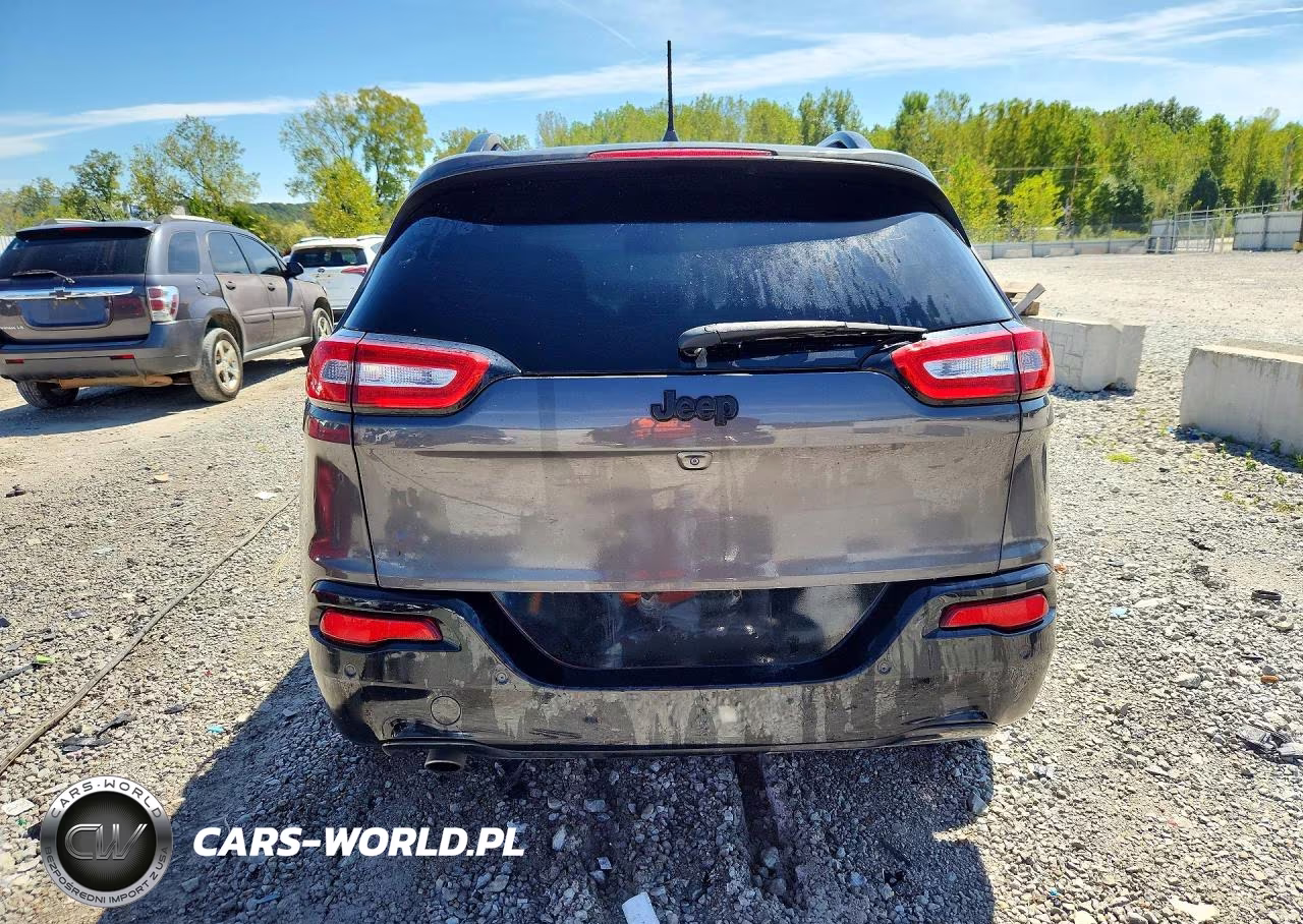 2018 Jeep Cherokee Latitude VIN:1C4PJLCB4JD587985 - 6