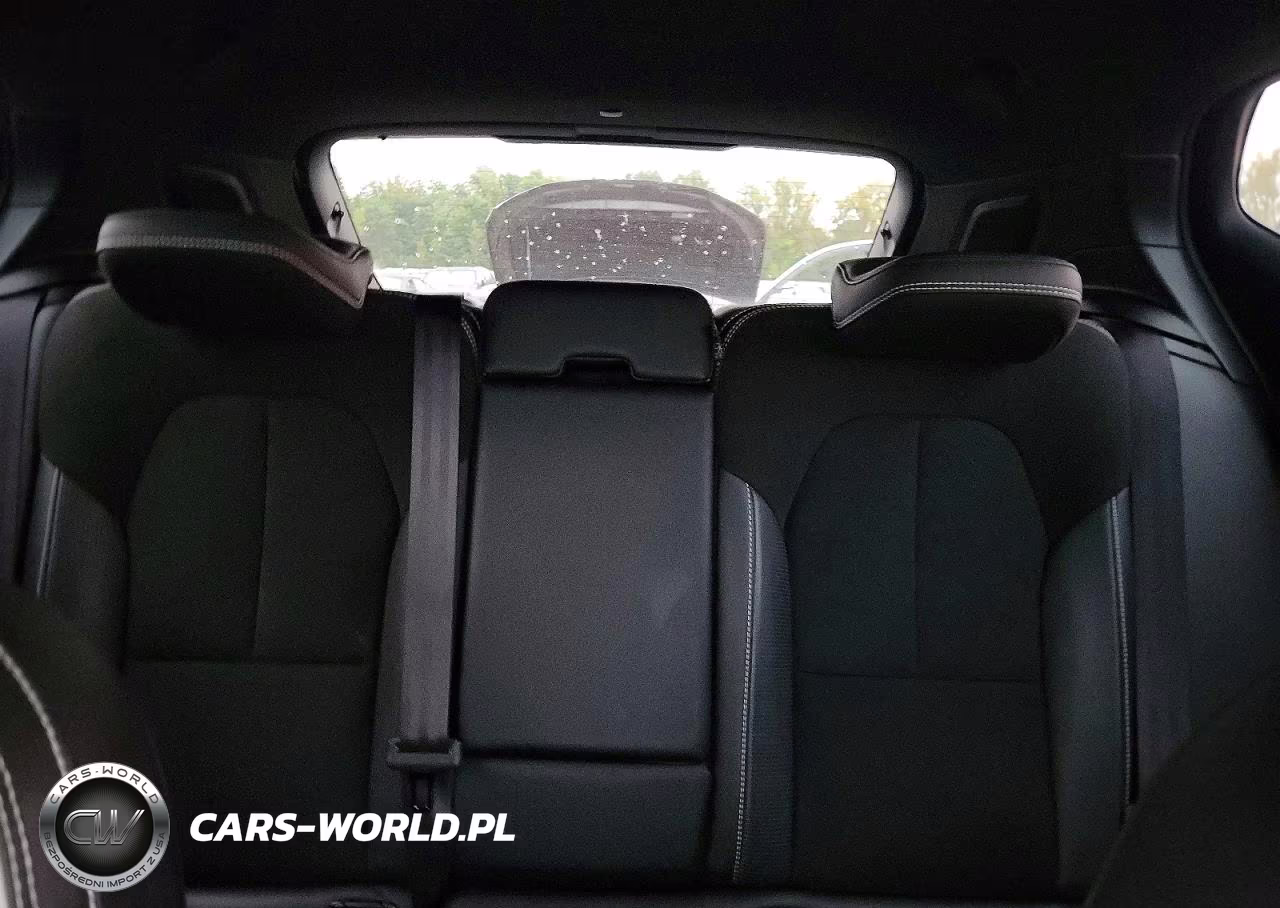 2019 Volvo Xc40 T5 R-Design VIN:YV4162UM6K2105092 - 10