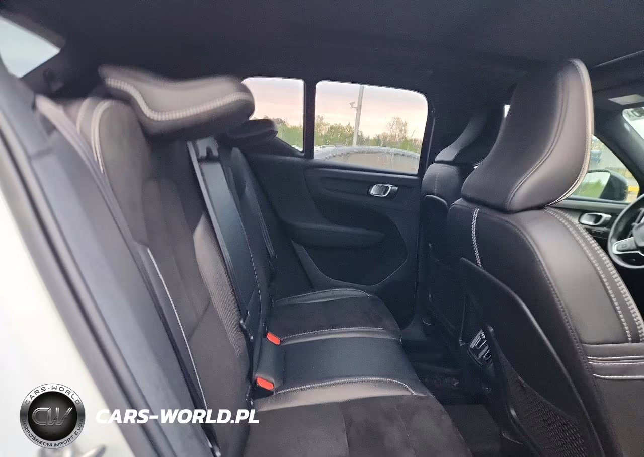 2019 Volvo Xc40 T5 R-Design VIN:YV4162UM6K2105092 - 11