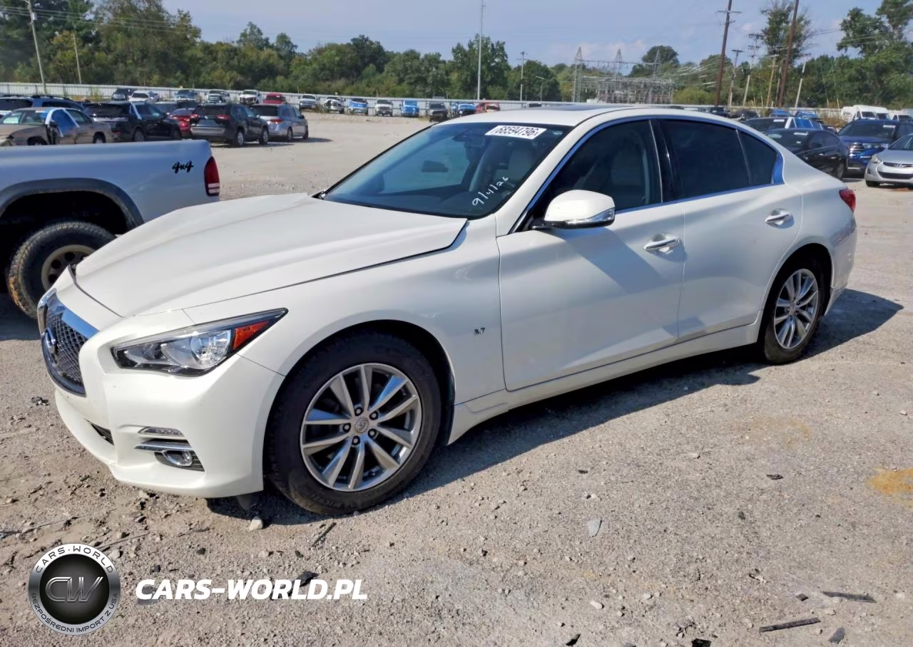 2015 Infiniti Q50 Base