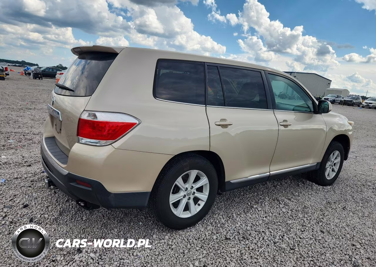 2013 Toyota Highlander Base VIN:5TDZA3EHXDS038827 - 3