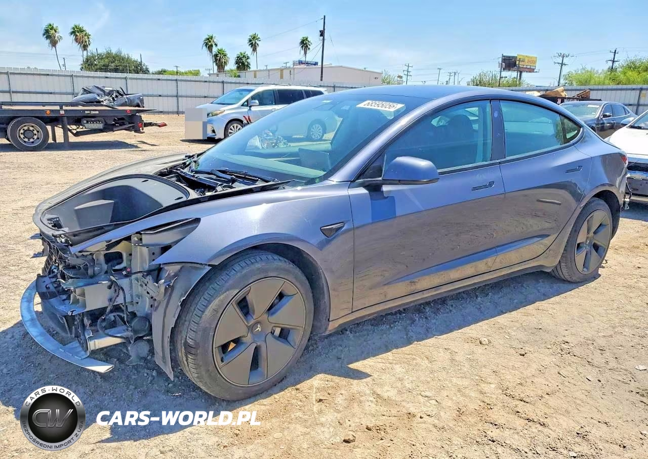 2023 Tesla Model 3 – zdjęcie 1 z 13
