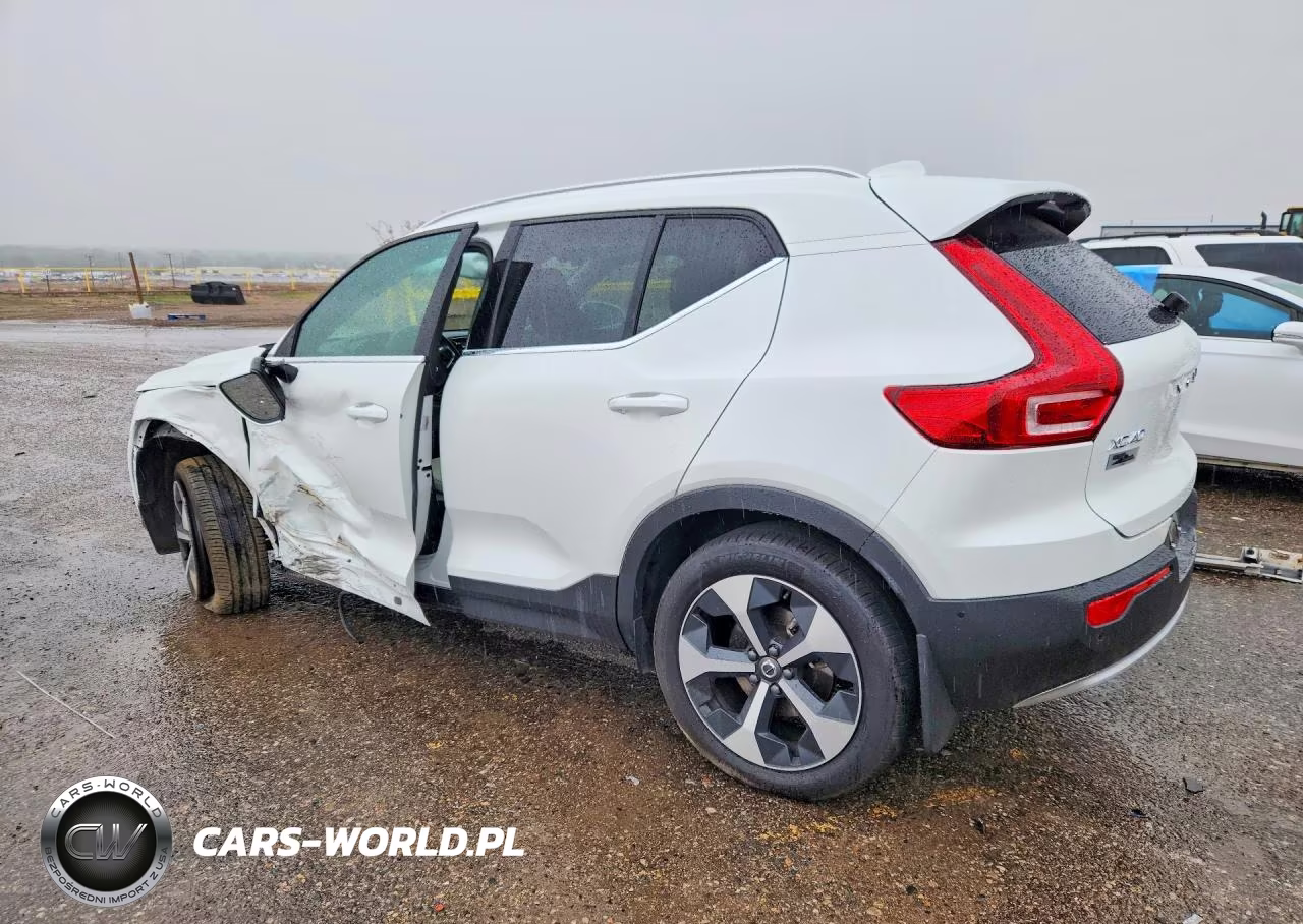 2025 Volvo Xc40 Plus VIN:YV4L12UE5S2570897 - 2