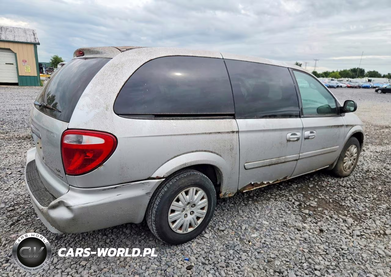 2007 Chrysler Town & Country Lx VIN:2A4GP44R07R330693 - 3