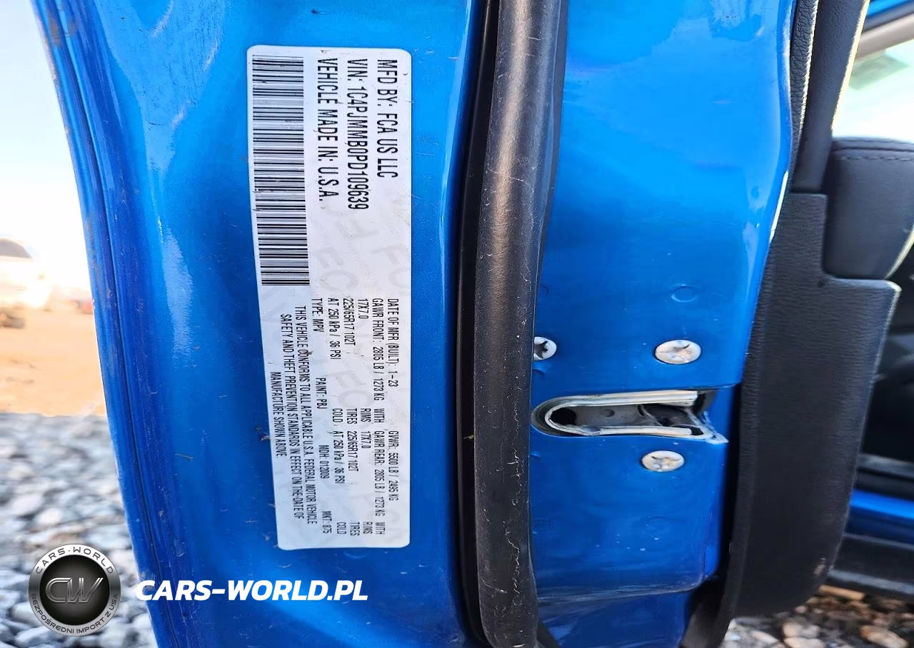 2023 Jeep Cherokee Altitude Lux VIN:1C4PJMMB0PD109639 - 13
