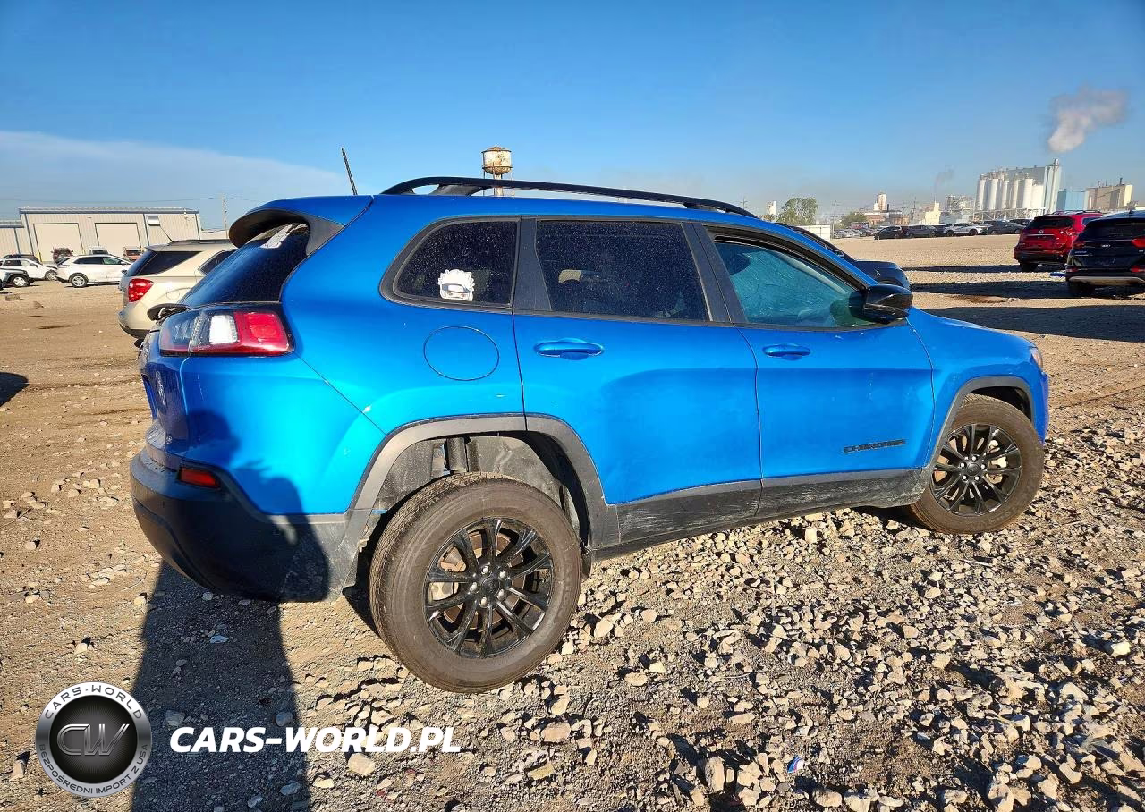 2023 Jeep Cherokee Altitude Lux VIN:1C4PJMMB0PD109639 - 3