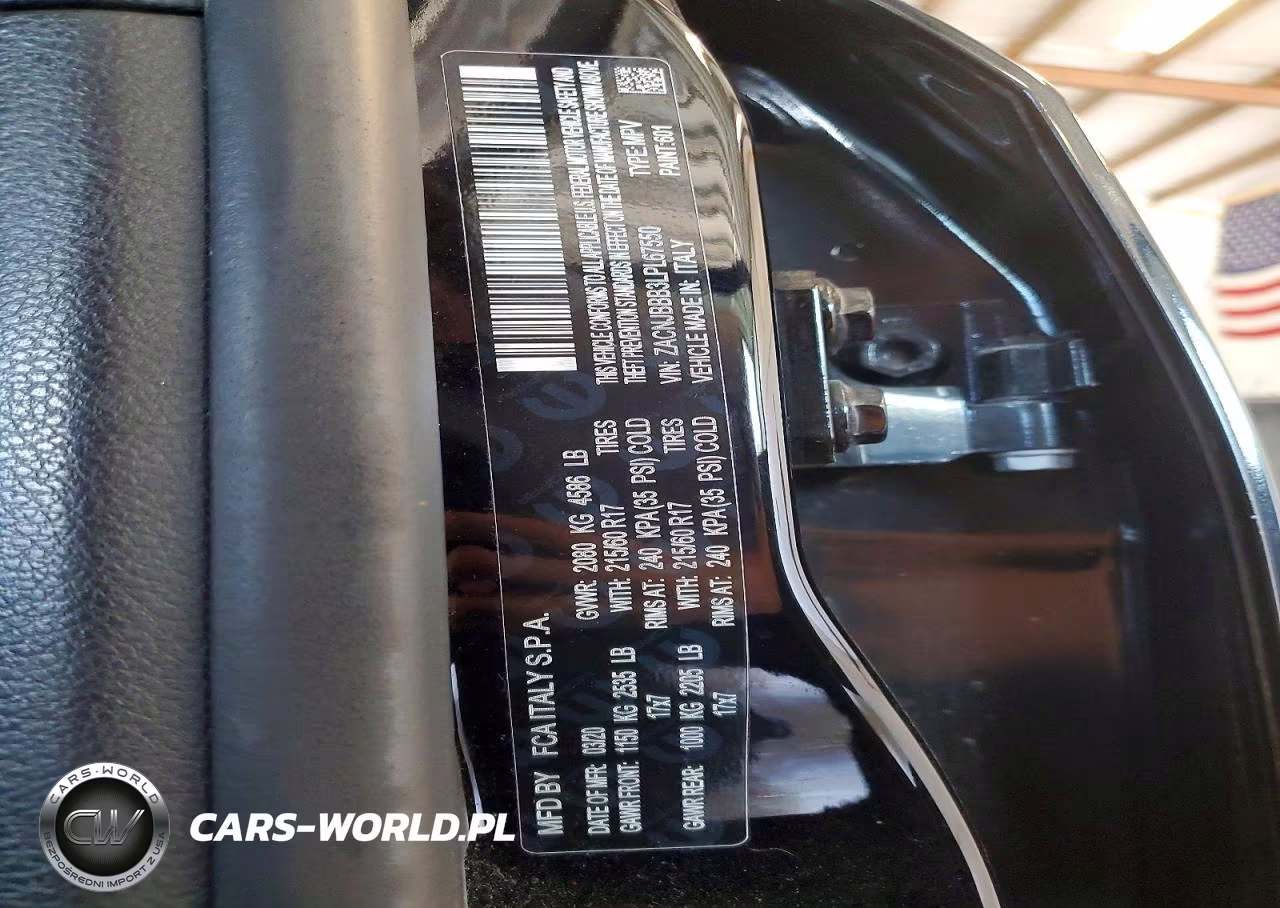 2020 Jeep Renegade Latitude VIN:ZACNJBBB3LPL67550 - 14