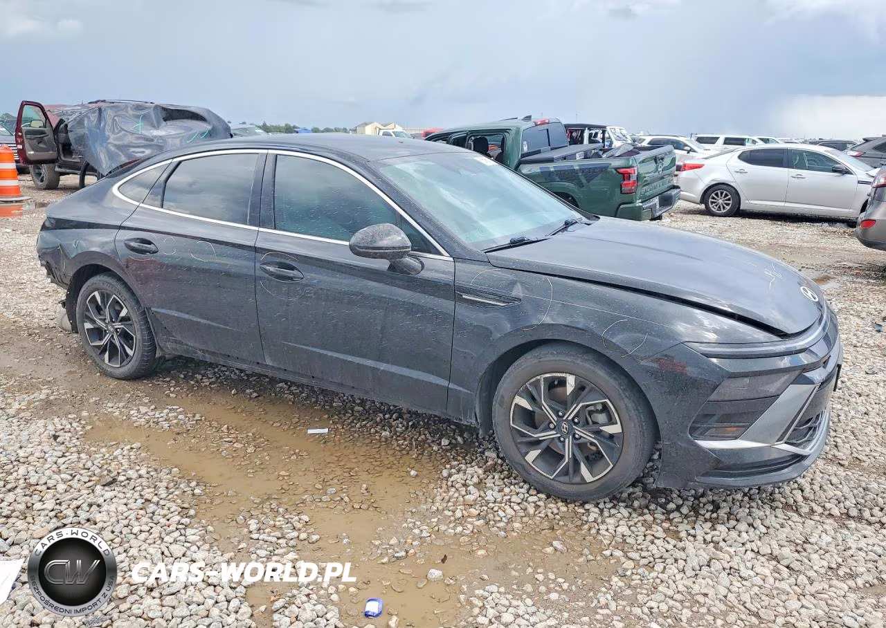 2024 Hyundai Sonata Sel VIN:KMHL64JA0RA371897 - 4