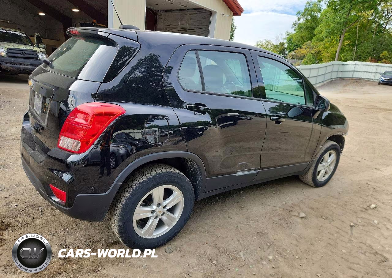 2020 Chevrolet Trax Ls VIN:KL7CJNSB9LB036555 - 3