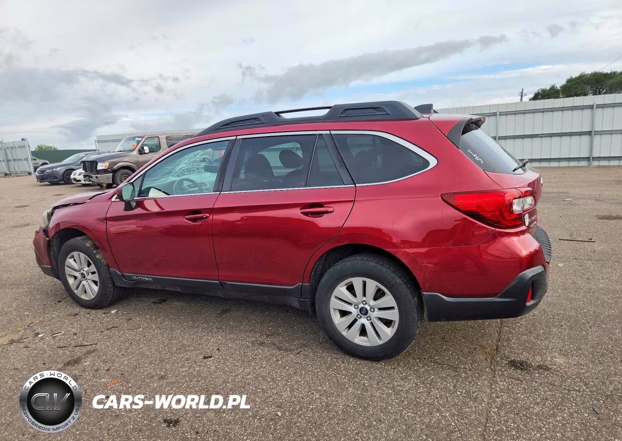 2018 Subaru Outback 2.5I Premium VIN:4S4BSACC6J3360089 - 2