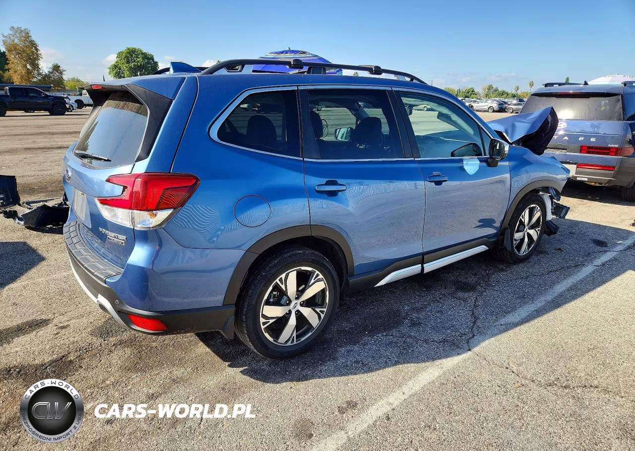 2021 Subaru Forester Touring VIN:JF2SKAXC9MH537421 - 3