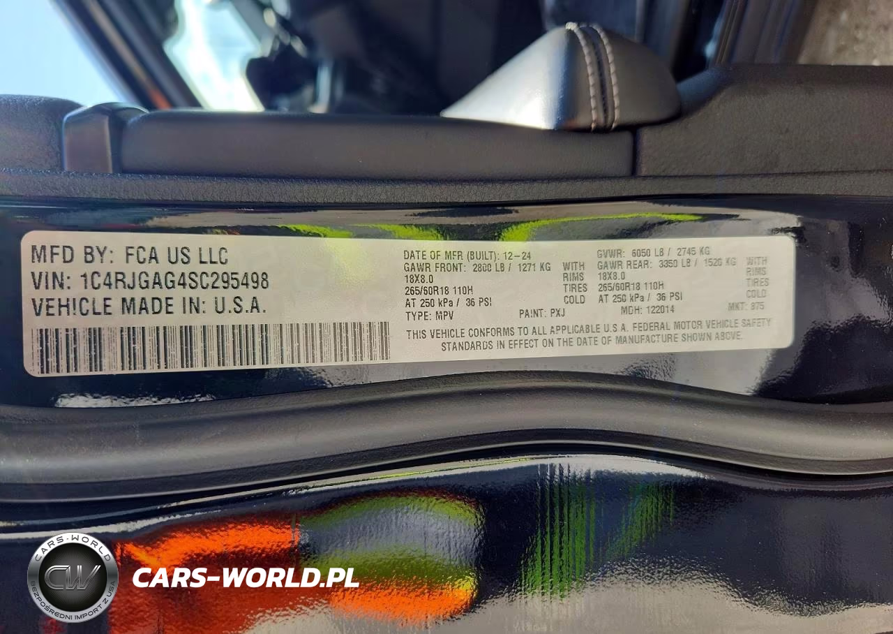 2025 Jeep Grand Cherokee Laredo VIN:1C4RJGAG4SC295498 - 13
