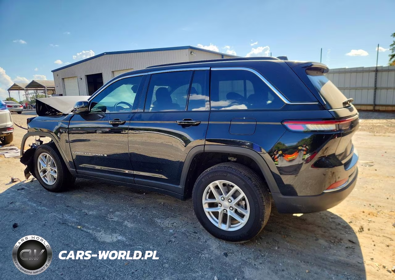 2025 Jeep Grand Cherokee Laredo VIN:1C4RJGAG4SC295498 - 2