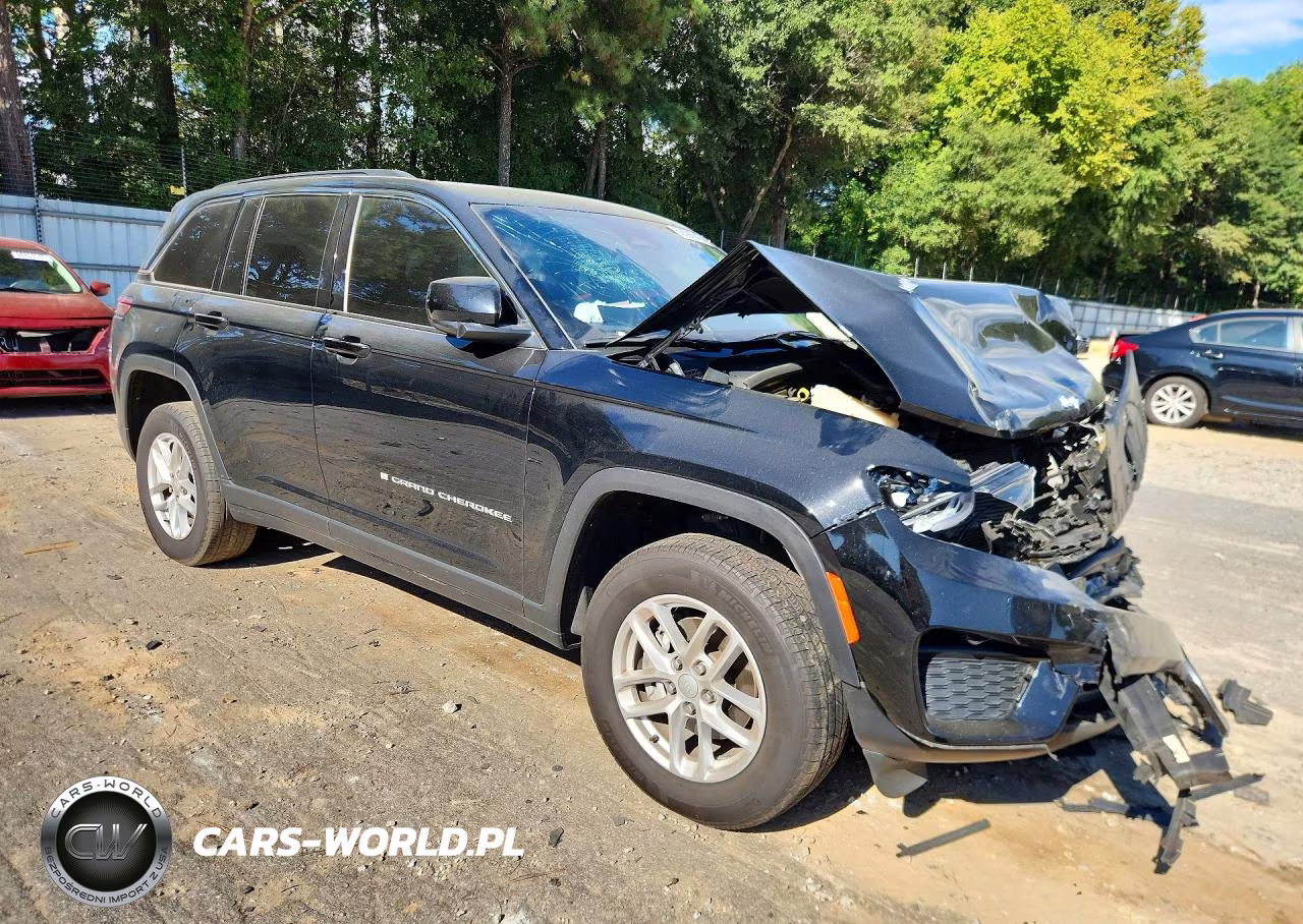 2025 Jeep Grand Cherokee Laredo VIN:1C4RJGAG4SC295498 - 4
