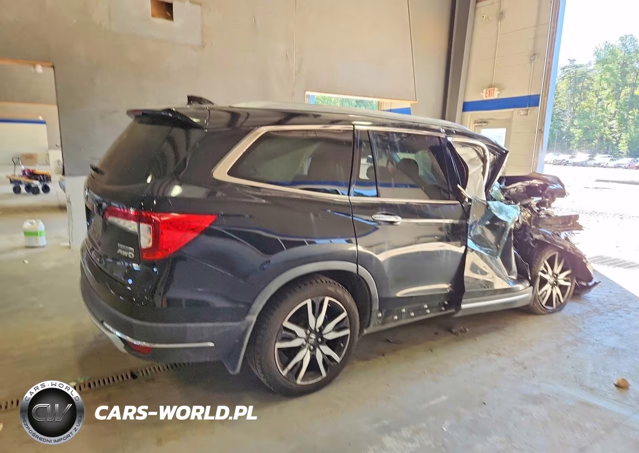 2020 Honda Pilot Touring VIN:5FNYF6H94LB020975 - 3