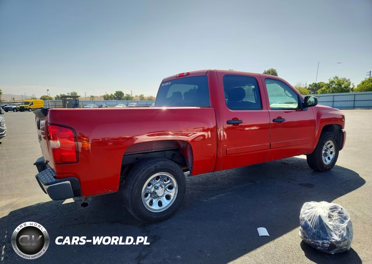 2008 Chevrolet Silverado C1500 VIN:2GCEC13C581304692 - 3