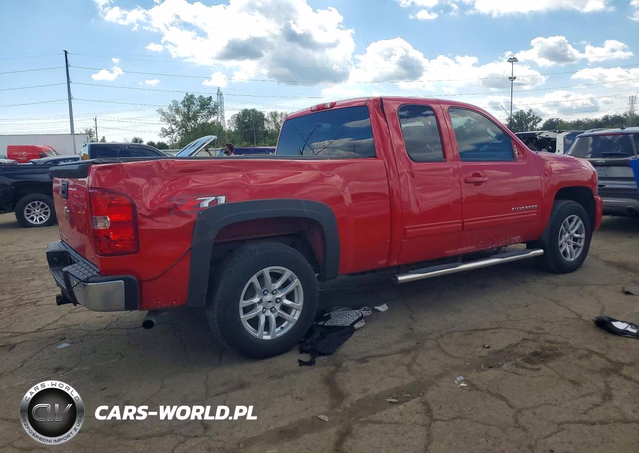 2011 Chevrolet Silverado K1500 Lt VIN:1GCRKSE31BZ376155 - 3
