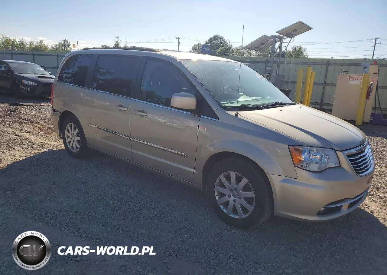 2016 Chrysler Town & Country Touring VIN:2C4RC1BG2GR205219 - 4
