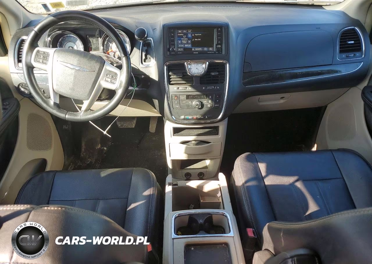 2016 Chrysler Town & Country Touring VIN:2C4RC1BG2GR205219 - 8