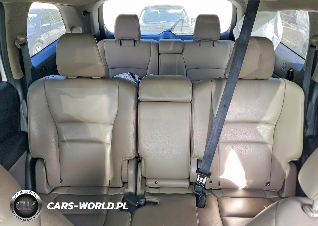 2016 Honda Pilot Touring VIN:5FNYF6H92GB003629 - 10