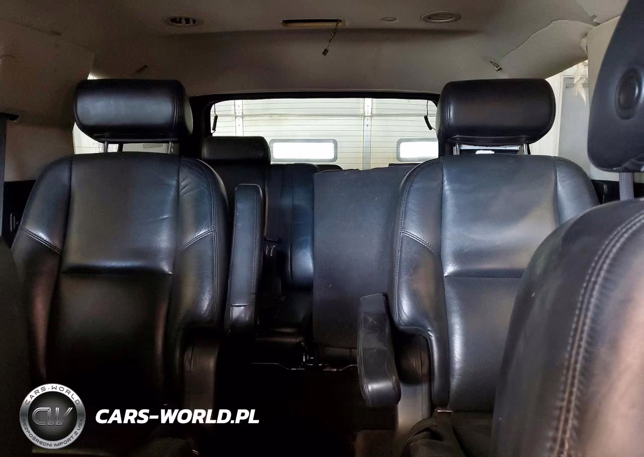 2007 Cadillac Escalade Luxury VIN:1GYFK63867R374685 - 10