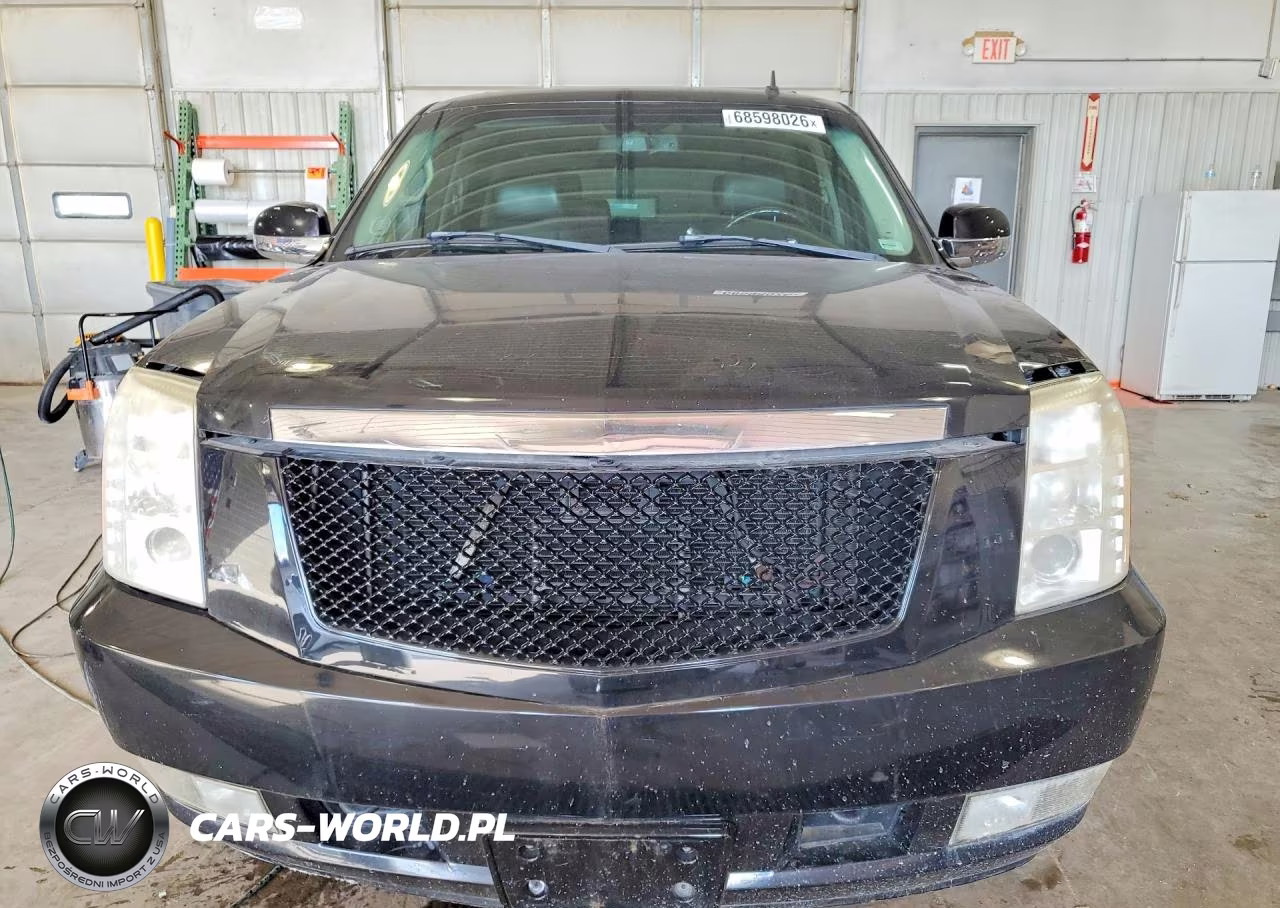 2007 Cadillac Escalade Luxury VIN:1GYFK63867R374685 - 5
