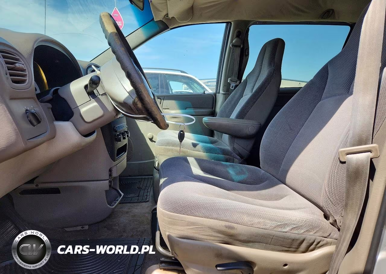 2001 Chrysler Voyager VIN:1C4GJ25B81B147237 - 7