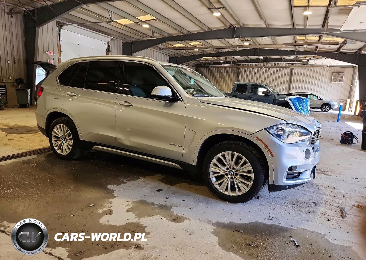 2016 BMW X5 xDrive35I VIN:5UXKR0C51G0S90523 - 4