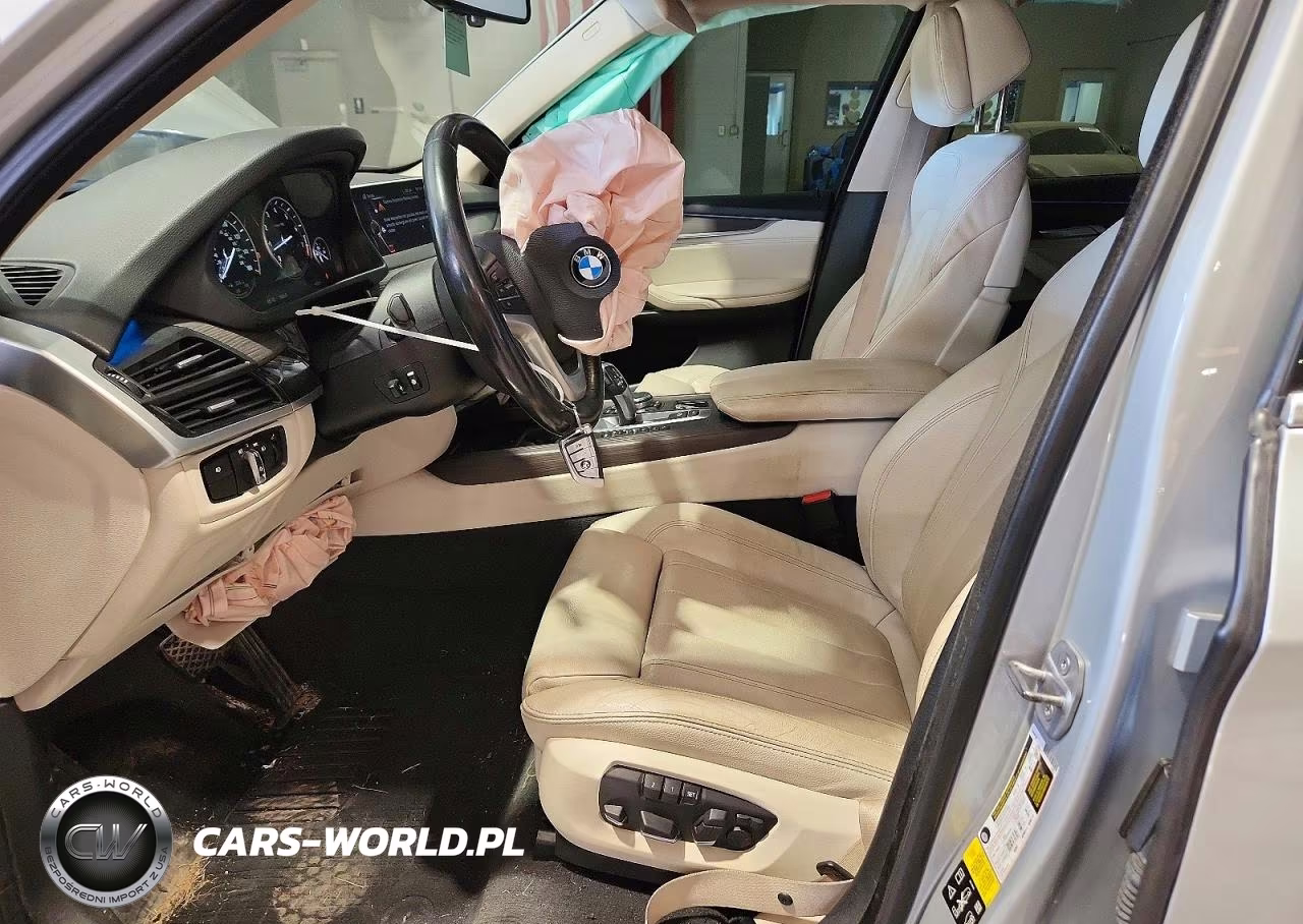 2016 BMW X5 xDrive35I VIN:5UXKR0C51G0S90523 - 7