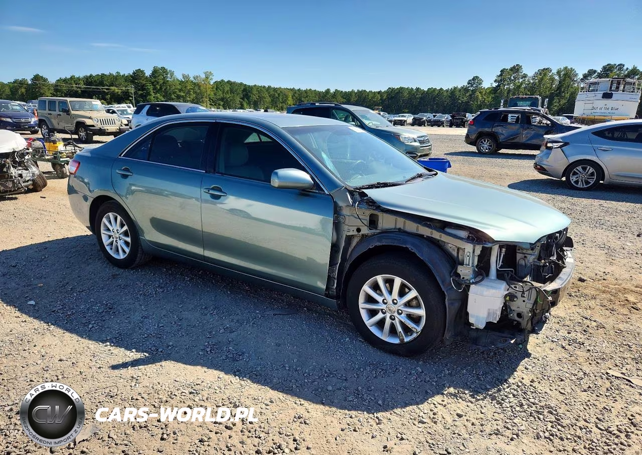 2011 Toyota Camry Xle VIN:4T1BF3EKXBU650562 - 4