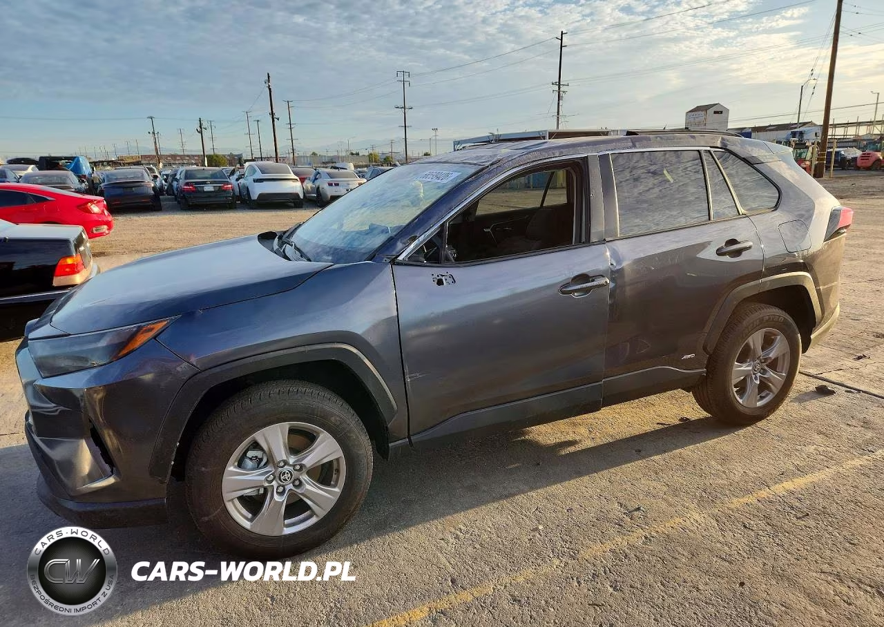 2025 Toyota Rav4 Hybrid Xle – zdjęcie 1 z 13