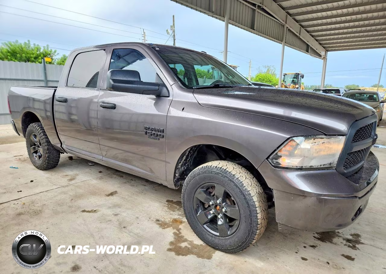 2021 Ram 1500 Classic Tradesman VIN:3C6RR7KG4MG707370 - 4